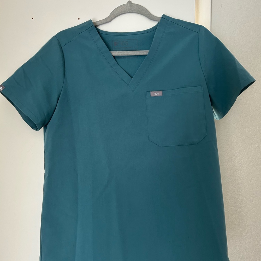 FIGS Hydrogreen Catarina scrub top